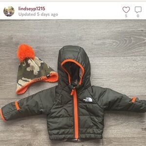 NEW LISTING North Face Jacket and hat